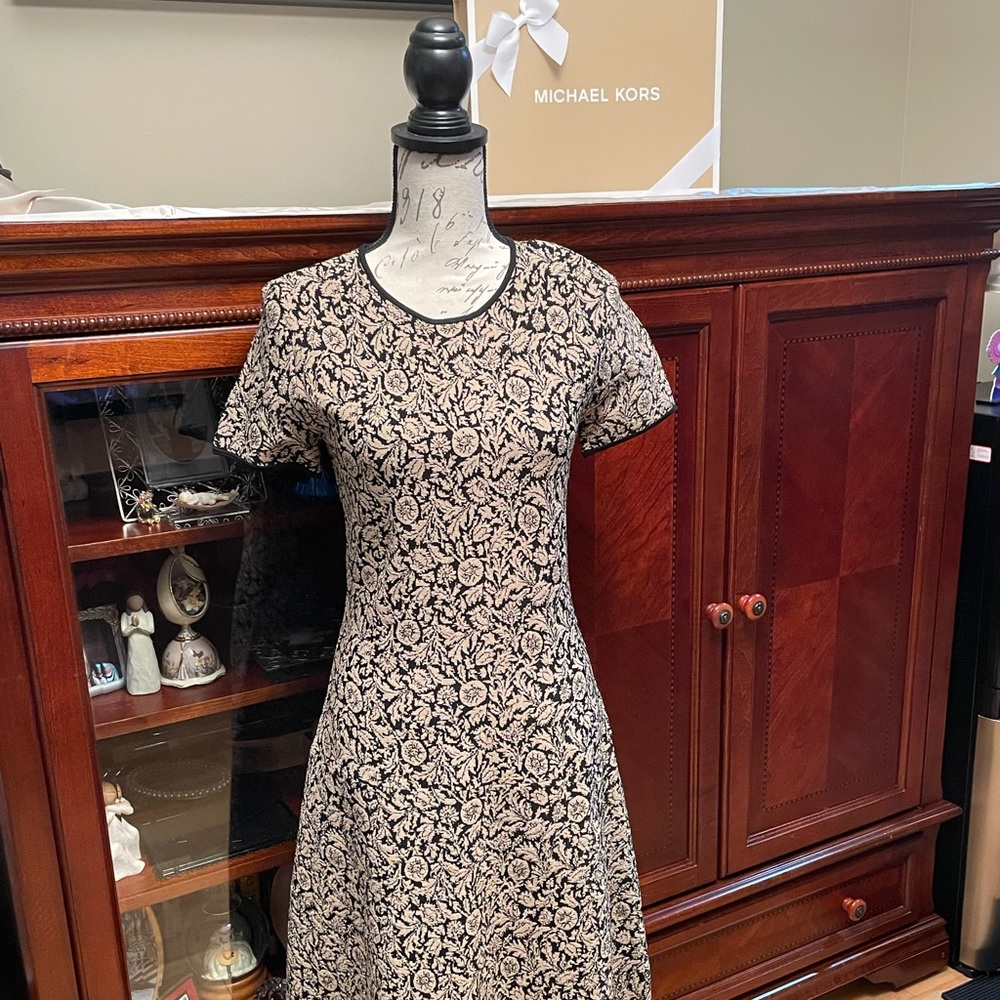 💛 Gorgeous Michael Kors Dress 💛